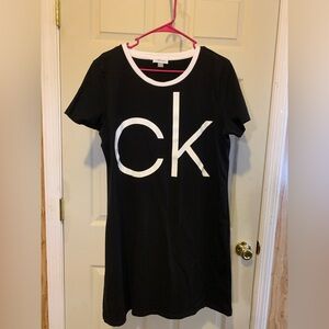 Calvin Klein XL pullover dress; ptp 21 1/2”; sh-hem 36 1/2”